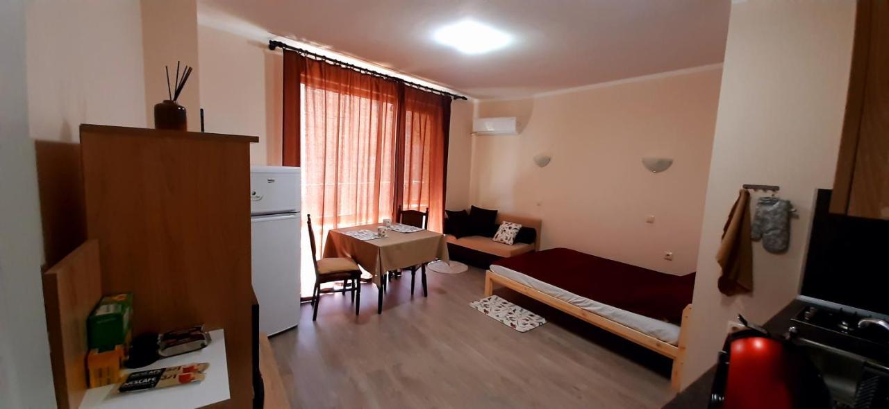 На Море В Сарафово Burgas Ngoại thất bức ảnh